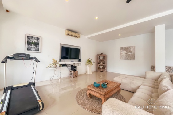 Image 5 from MAGNIFIQUE VILLA EN PLEINE PROPRIÉTÉ AVEC VUE SUR LA JUNGLE ET L'OCÉAN À UNGASAN