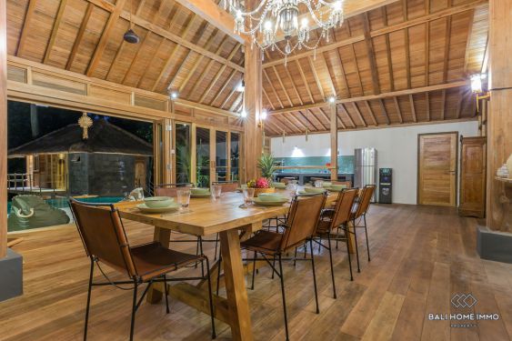 Image 5 from Superbe villa de 4 chambres avec vue sur la jungle à vendre à Pererenan North Side