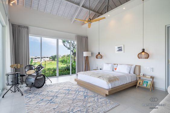 Image 12 from Luxurious 4 Bedroom Family Villa Ricefield View for sale in Bali Batu bolong