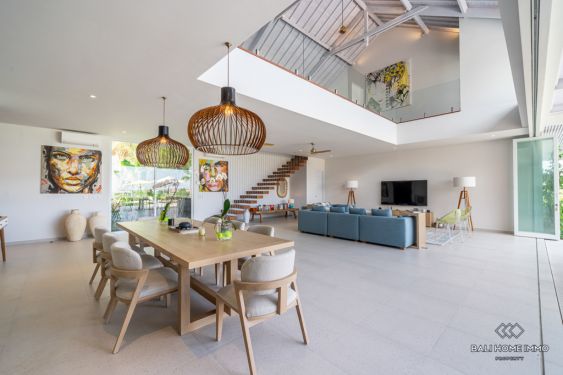 Image 6 from Luxurious 4 Bedroom Family Villa Ricefield View for sale in Bali Batu bolong