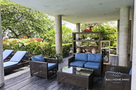 Image 5 from Superbe havre de paix traditionnel de 9 chambres avec vue sur l'océan à vendre à Melasti