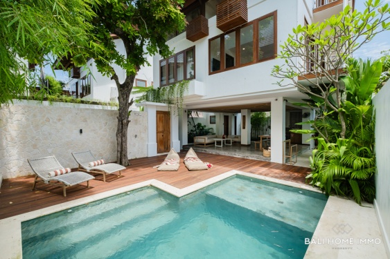 Image 1 from STUNNING TROPICAL 3 BEDROOM VILLA FOR SALE LEASEHOLD IN BINGIN
