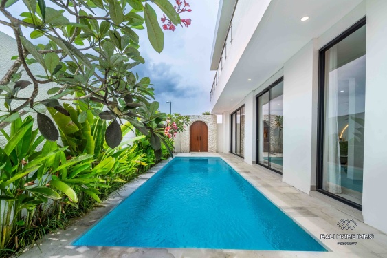 Image 2 from STUNNING WITH OCEAN VIEW 3 BEDROOMS VILLA FOR MONTHLY RENTAL IN BALI - UNGASAN