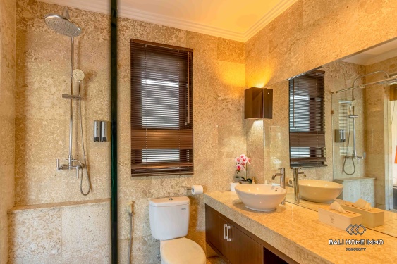 Image 11 from VILLA 5 KAMAR PEMANDANGAN LAUT YANG MENAKJUBKAN UNTUK DIJUAL & DISEWA DI BALI - UNGASAN