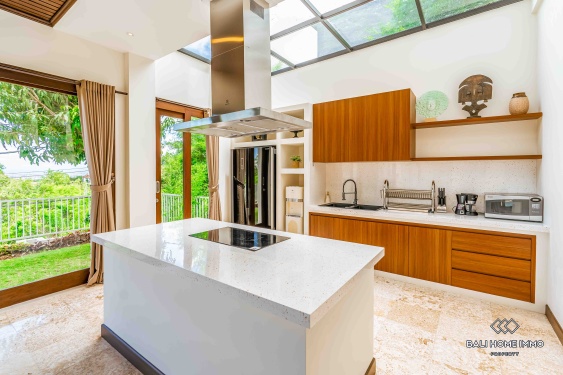 Image 7 from VILLA 5 KAMAR PEMANDANGAN LAUT YANG MENAKJUBKAN UNTUK DIJUAL & DISEWA DI BALI - UNGASAN