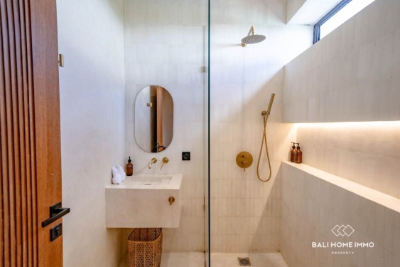 Image 10 from Villa élégante de 2 chambres à vendre à Babakan Cadre de vie tropical moderne