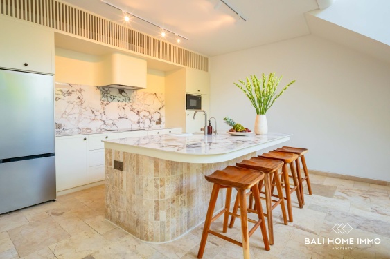 Image 12 from Villa 2 Kamar Tidur Bergaya Dijual dengan Kolam Renang Atap, Sauna & Pemandian Es Dekat Uluwatu