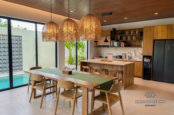 Image 9 from Stylish 3 Bedroom Villa with Jacuzzi and Billiard for Sale and Rent in Ungasan