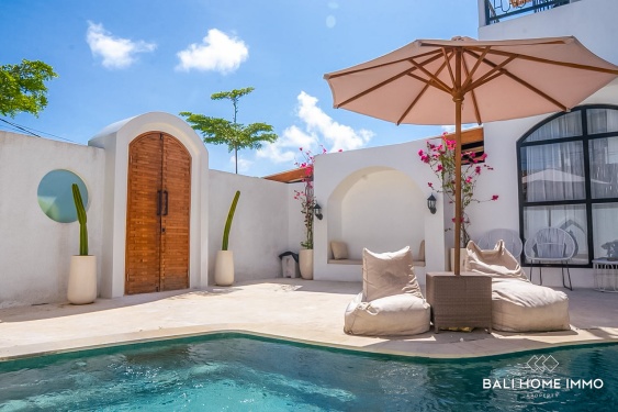 Image 2 from Stylish 3-Bedroom Villa with Rooftop Ocean View for Sale in Ungasan