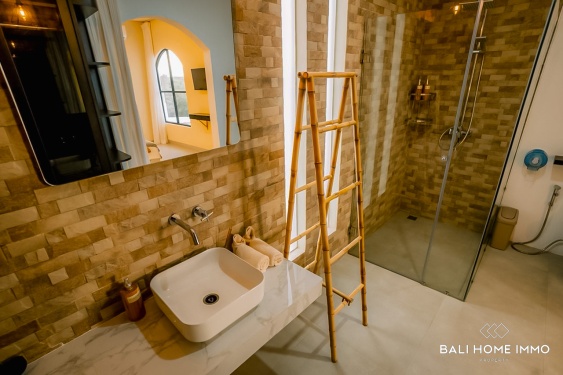 Image 11 from Stylish 3-Bedroom Villa with Rooftop Ocean View for Sale in Ungasan