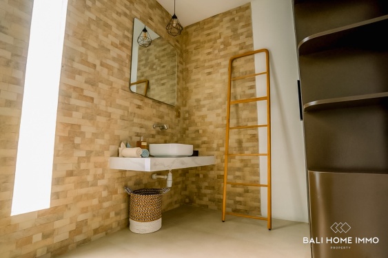 Image 12 from Stylish 3-Bedroom Villa with Rooftop Ocean View for Sale in Ungasan