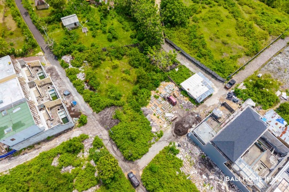 Image 4 from TERRAIN TOURISTIQUE À VENDRE EN PLEINE PROPRIÉTÉ AVEC VUE SUR L'OCÉAN À MELASTI