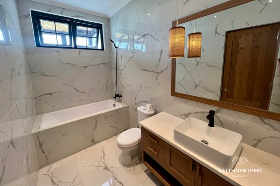 Image 10 from Rumah Townhouse Villa 3 Kamar untuk Dijual dan Disewa di Kerobokan