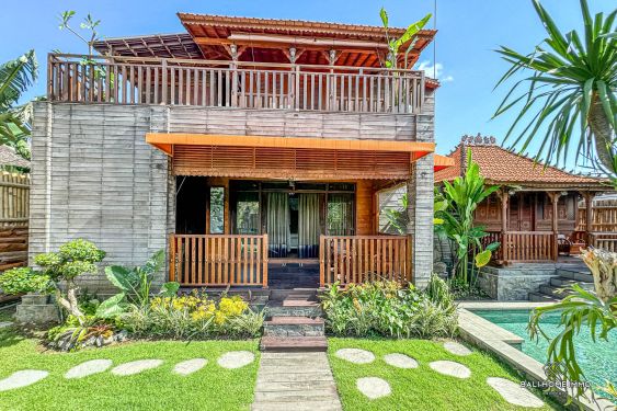 Image 3 from Villa traditionnelle de 3 chambres en location annuelle à Bali Buduk près de Canggu