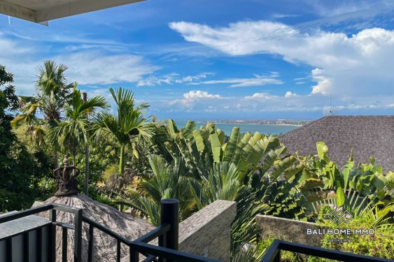 Image 18 from Villa Tradisional 3 Kamar dengan Rooftop Pemandangan Laut Dijual di Jimbaran
