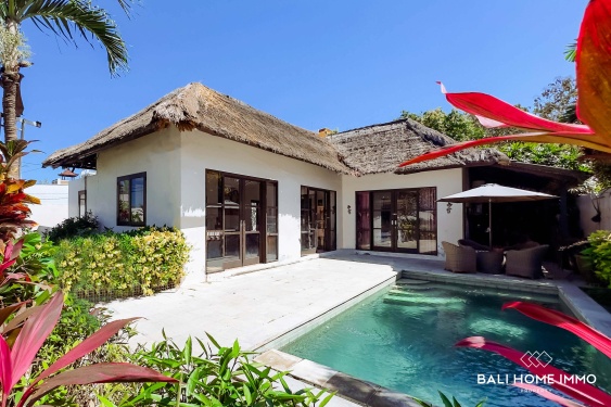 VILLA TRADITIONNELLE À RÉNOVER, À VENDRE EN BAIL IMMOBILIER À UNGASAN