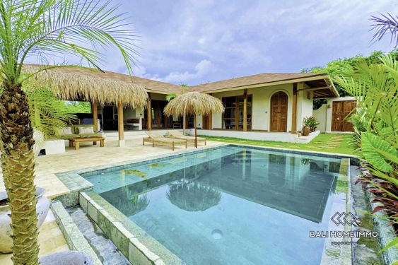 Image 1 from Villa tropicale tranquille de 3 chambres à vendre près de la plage de Padang Padang