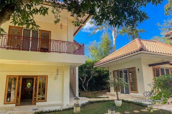 Image 16 from Tranquil 4 Bedroom Villa with Spacious Garden Area for Sale in Nusa Dua