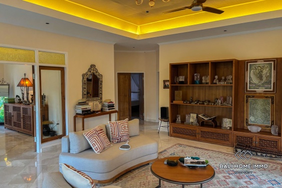 Image 6 from Tranquil 4 Bedroom Villa with Spacious Garden Area for Sale in Nusa Dua