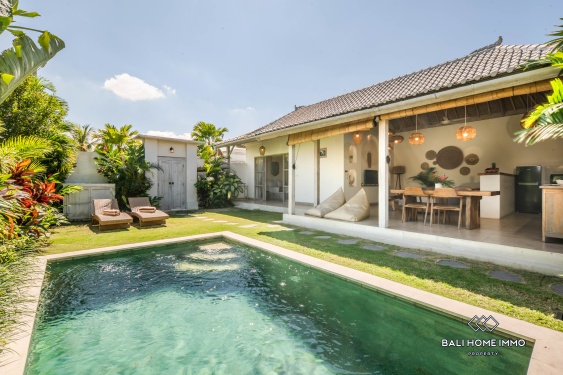 Tropical 1-Bedroom Pink Zone Villa For Sale in Ubud