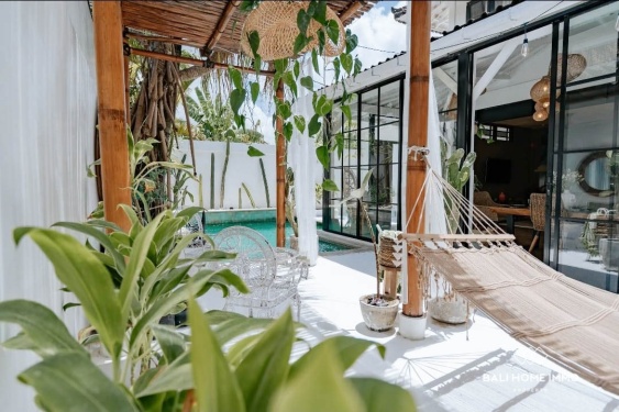 Image 3 from villa tropicale de 2 chambres à vendre en location à Bali Seminyak