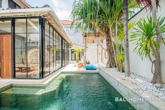 Image 3 from villa tropicale de 2 chambres à vendre en location à Bali Seminyak