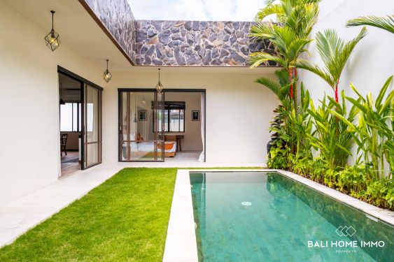 Image 1 from Dijual Vila Tropis 2 Kamar Berpemandangan Sawah di Umalas