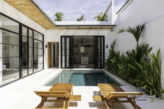 Image 1 from Tropical 3 Bedroom Jungle View Villa for Sale in Balangan