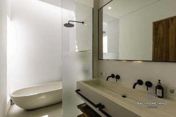 Image 20 from Villa tropicale de 3 chambres avec vue sur la jungle à vendre à Balangan