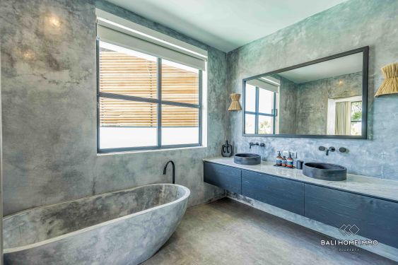 Image 16 from Tropical 4 Bedroom Luxury Villa for Monthly Rental in Bali Canggu Babakan