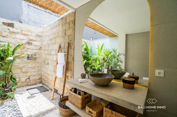 Image 10 from Tropical 5 Bedroom Villa for sale in Canggu