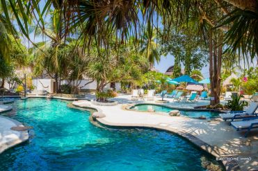 Image 2 from Tropical Beachfront Resort à vendre en pleine propriété à Gili Air
