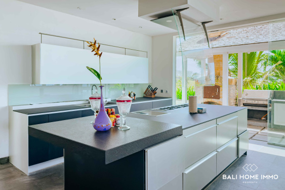 Image 15 from TROPICAL CLIFFSIDE 5 BEDROOM VILLA FOR SALE FREEHOLD NEAR PANDAWA BEACH