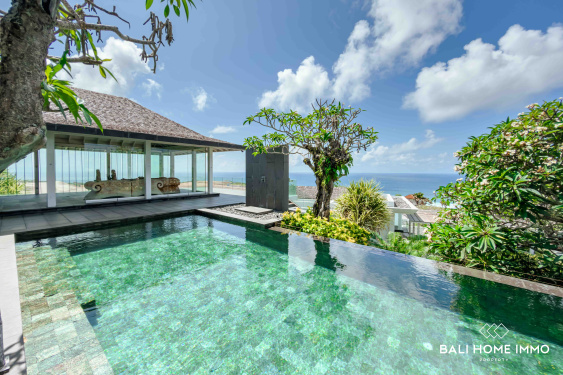 Image 1 from VILLA DIPINGGIR TEBING TROPIS 5 KAMAR DIJUAL HAK MILIK DI DEKAT PANTAI PANDAWA