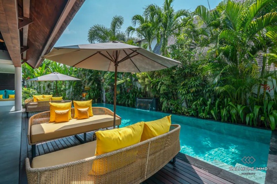 Image 3 from Villa mewah tropis 4 kamar dijual dengan status hak sewa di Pererenan, Bali.