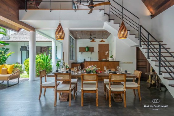 Image 8 from Villa mewah tropis 4 kamar dijual dengan status hak sewa di Pererenan, Bali.