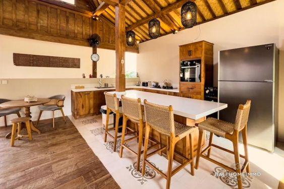 Image 6 from Villa Tropis 3 Kamar Tidur dengan taman dijual di Kedungu Bali