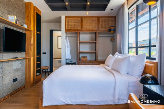 Image 14 from Turnkey 3 Bedroom Modern Villa inside Luxury Resort For Sale near Berawa Beach