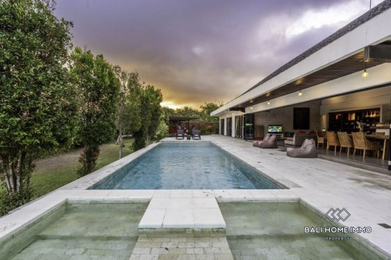 Image 4 from Villa de 4 chambres à vendre, en location ou en location longue durée à Ungasan.