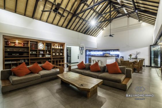 Image 5 from Villa de 4 chambres à vendre, en location ou en location longue durée à Ungasan.