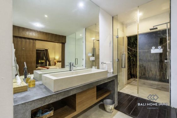 Image 20 from Villa de 4 chambres à vendre, en location ou en location longue durée à Ungasan.