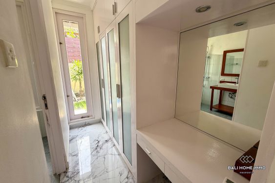 Image 13 from Villa 2 Kamar disewakan dekat Pantai Petitenget Seminyak