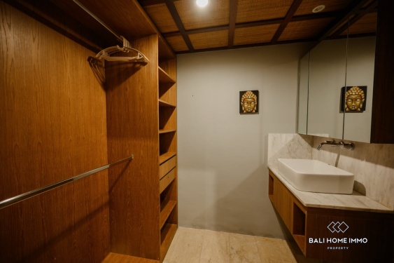 Image 9 from Kompleks Villa 2 Unit Villa Dijual Hak Sewa di Seminyak