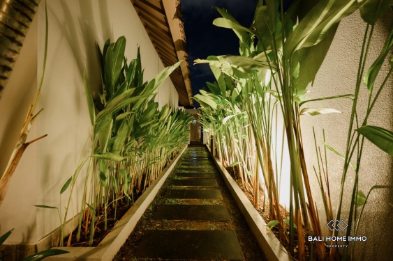 Image 14 from Kompleks Villa 2 Unit Villa Dijual Hak Sewa di Seminyak