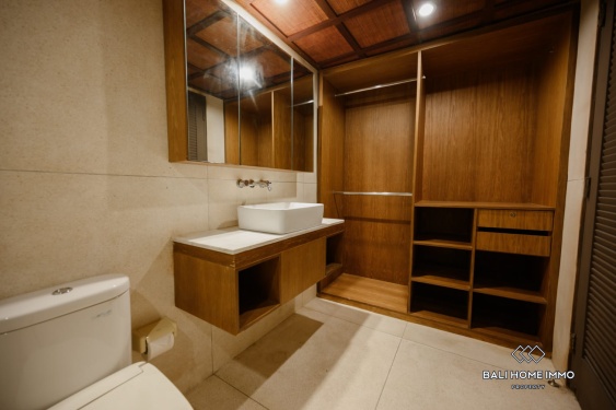 Image 8 from Kompleks Villa 2 Unit Villa Dijual Hak Sewa di Seminyak