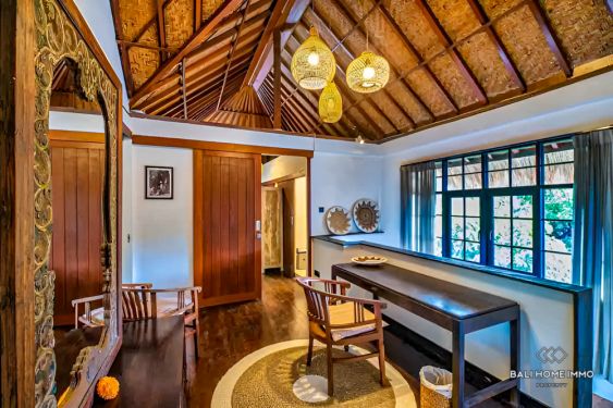 Image 3 from Walking distance from the Beach  4 Bedroom Villa for Sale and Rent in Bali Seminyak