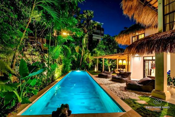 Image 5 from Villa de 4 chambres à vendre et à louer à Bali Seminyak à distance de marche de la plage