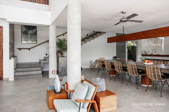Image 11 from VILLA BIEN CONÇUE DE 9 CHAMBRES À VENDRE EN LOCATION À ULUWATU PRÈS DE LA PLAGE DE BINGIN