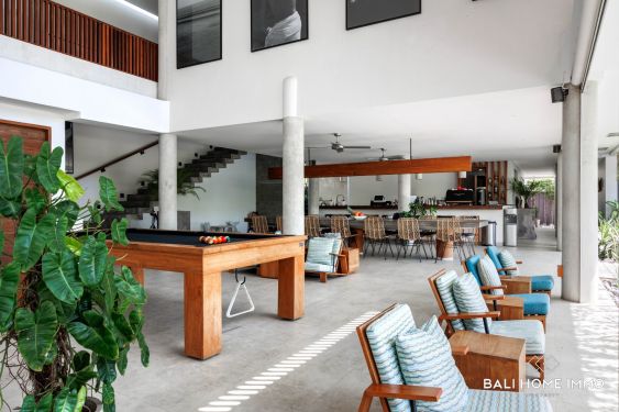 Image 9 from VILLA BIEN CONÇUE DE 9 CHAMBRES À VENDRE EN LOCATION À ULUWATU PRÈS DE LA PLAGE DE BINGIN