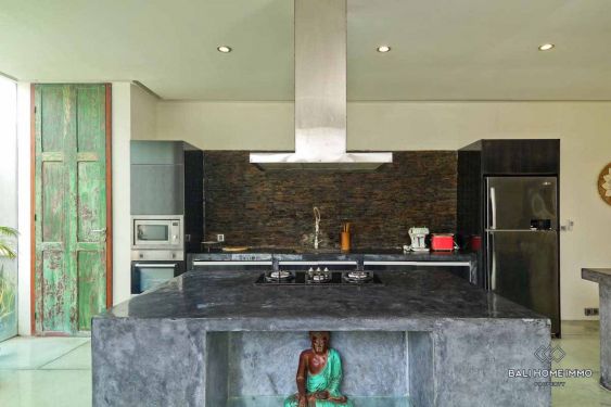 Image 8 from Merveilleuse villa de 3 chambres à vendre et à louer à Bali Seminyak